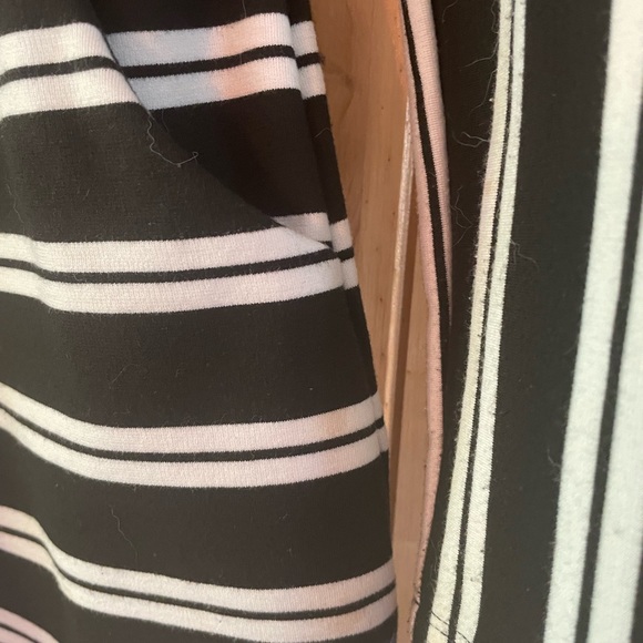 Striped romper - Picture 10 of 10